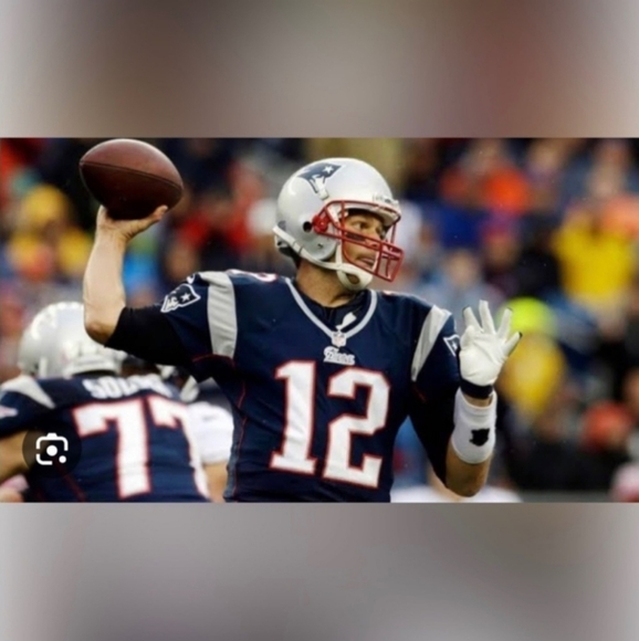 Retired NFL Tom Brady #12 Nike SUPERBOWL 52 New England Patriots, Youth L 14-16 - Picture 10 of 10